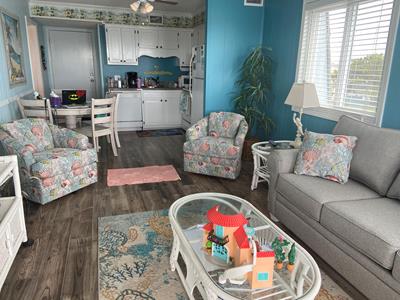Place at the Beach PH1 2-E